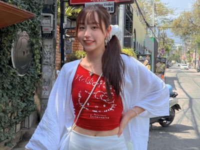 寶妮:這陣子朋友都很不習慣我沒戴眼鏡了Ꮚ⸝⸝˙ᗜ˙⸝⸝Ꮚ 終於把多餘的眼角膜割掉惹~